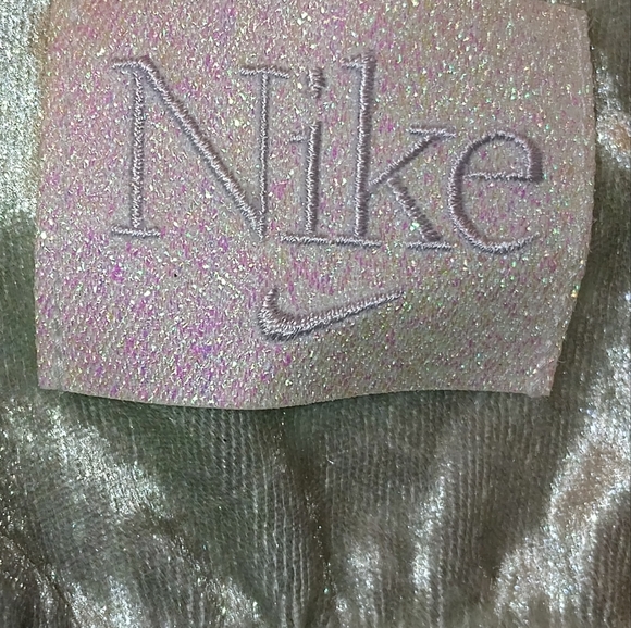 Nike hoodie - Picture 2 of 3